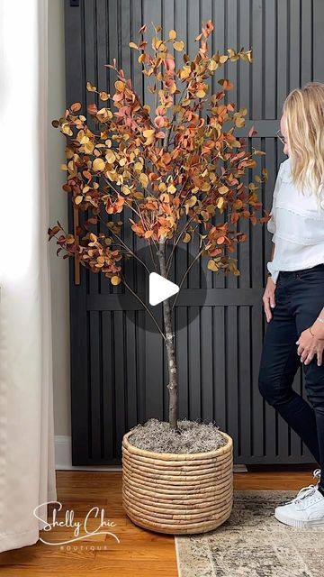 Michelle McRae on Instagram: "Easy DIY Fall Tree🌳 

Artificial trees that actually look real are super expensive. So I partnered with @Surebonder to make this beautiful Fall tree using a branch, a few faux stems and the Rolls Royce of wood glue. Their Wood Stix are made with a natural tree rosin so they are “from wood for wood!” 

This was a very beginner-friendly project that took less than 30 minutes to make, won’t break the bank and is a beautiful compliment to your Fall decor. 

📌 Comment FAUX TREE for detailed directions and supply links (earns commissions). 

🚨 Tag a friend who loves home decor projects as much as we do. 

#surebonder #sbmakerfamily" Diy Fall Tree, Faux Stems, Tree Artificial, Beautiful Compliments, Fall Tree, Natural Tree, Dogwood Trees, Diy Thanksgiving, Faux Tree