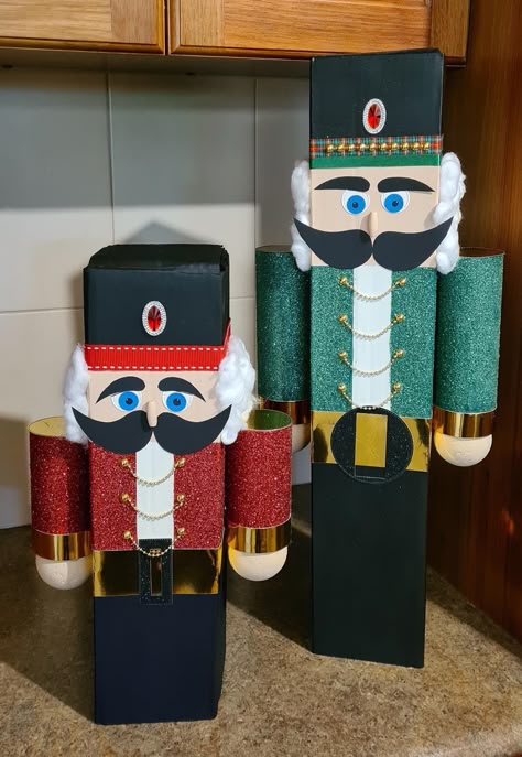 Nutcracker Gift Box Diy, Nutcracker Present Tower, Nutcracker Gift Wrapping Ideas, Christmas Present Tower Ideas, Nutcracker Wrapping Ideas, Snowman Presents, 2x4 Crafts, Christmas Wrapping Diy, Nut Crackers