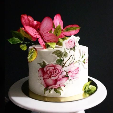 Hand Painted Cakes, Spring Cake, Beautiful Birthday Cakes, Painted Cakes, Wafer Paper, Unique Cakes, Cake Images, Floral Cake, Fancy Cakes