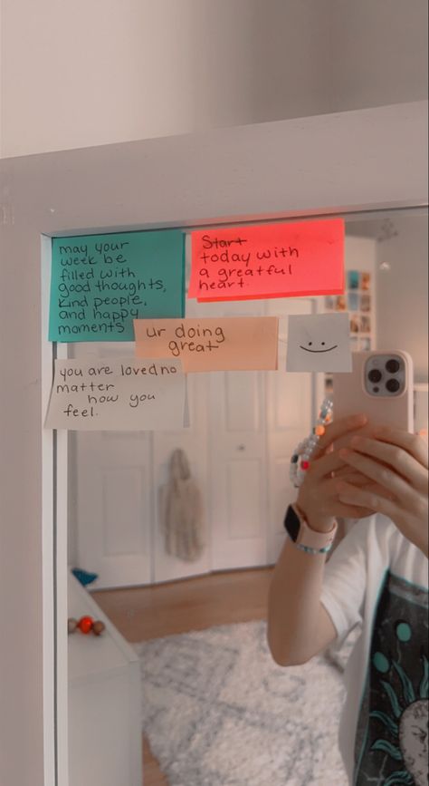 Words Of Affirmation Sticky Notes, Post It Inspiration Sticky Notes, Post It Notes On Mirror, Sticky Note Inspiration, Encouraging Post It Notes, Stick Notes Quotes, Positive Affirmation Sticky Notes, Diy Inspo Board, Sticky Note Encouragement