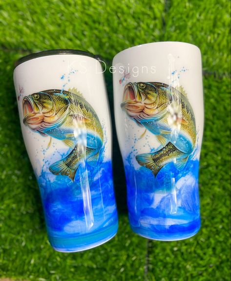 Boat Tumbler Ideas, Fishing Epoxy Tumbler, Fishing Tumbler Ideas, Fishing Tumblers For Men, Tumblers For Men, Vaso Yeti, Fish Tumbler, Fishing Tumbler, Yeti Cup Designs