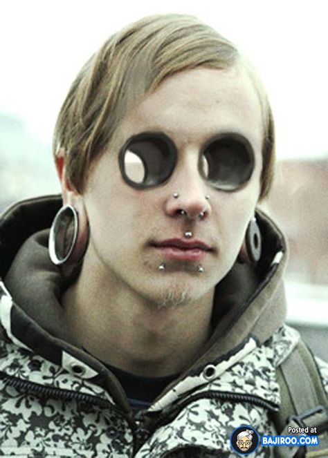 weird bad ugly strange ear piercings people pics images pictures photos designs 4 22 Pictures Of Strange Ear Piercing Crazy Piercings, Body Modification Piercings, Dimple Piercing, Bridge Piercing, Double Ear Piercings, Diy Easter Gifts, Face Piercings, Facial Piercings, Makeup Tattoos