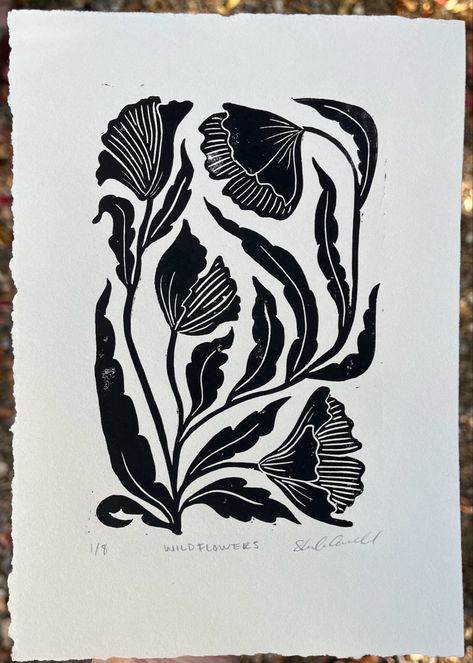 Flower Relief Print, Block Print Artwork, Botanical Block Print, Plant Block Print, Simple Linoleum Print Ideas, Linoleum Carving Ideas Block Prints, Flower Linocut Print, Linoleum Printmaking Patterns, Linolium Printing Designs