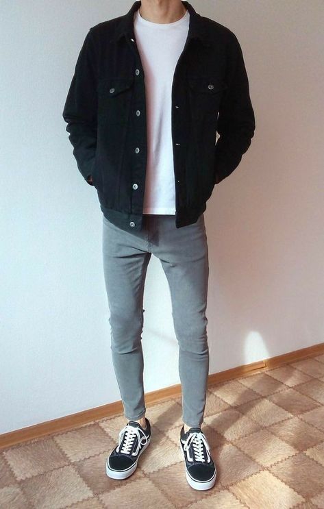 Vans Outfit Men, 2020 Aesthetic, Vans Outfit, Outfits Hombre, Stylish Men Casual, Hipster Mens Fashion, Mens Fashion Casual Outfits, Stylish Mens Outfits, Streetwear Men Outfits