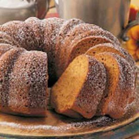 Pumpkin Pound Cake | Just A Pinch Recipes Pumpkin Bundt Cake Recipes, Tube Cake, Pumpkin Pound Cake, Pumpkin Bundt, Dessert Healthy, Lemon Poppyseed Cake, Pumpkin Bundt Cake, Pumpkin Cake Recipes, Tiramisu Cake