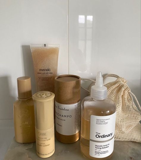 The Ordinary Glycolic Acid, Skin Radiance, روتين العناية بالبشرة, Body Skin Care Routine, Glycolic Acid, Skin Care Essentials, Skin Care Products, Makeup Skin Care, Body Skin