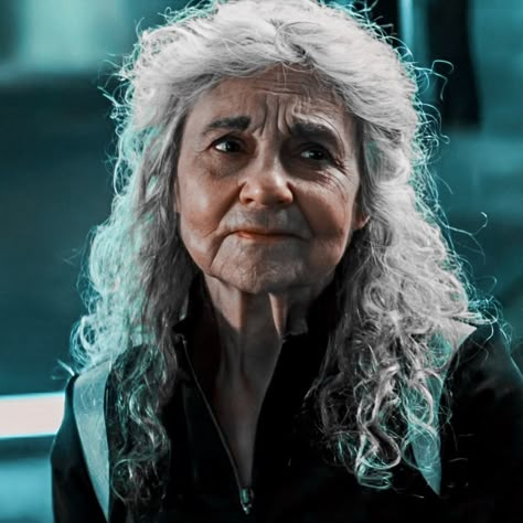 ╭⊹⧉ 𝘛𝘩𝘦 𝘏𝘶𝘯𝘨𝘦𝘳 𝘎𝘢𝘮𝘦𝘴 ⧉⊹◝ #HungerGamesIcons #ThgIcons #TheHungerGamesCatchingFireIcons #MagsIcons #MagsHungerGamesIcons #LynnCohen Mags The Hunger Games, Hunger Games Mags, Mags Flanagan Hunger Games, Mags Flanagan, Mags Hunger Games, Hunger Games Icons, Lynn Cohen, Hunger Games Johanna, Myers Briggs Personalities