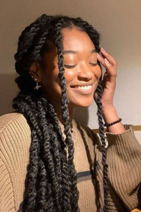 Marley Twist Hairstyles, Afro Twist Braid, Afro Twist, Marley Hair, Cute Box Braids Hairstyles, Twist Braid Hairstyles, Protective Hairstyles Braids, Crochet Braids Hairstyles, Braided Hairstyles For Black Women