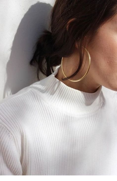 10 Statement Earrings For A Badass Back To School Outfit Earrings Outfit, Casual Earrings, Purple Wedding, Gold Hoops, العناية بالشعر, Gold Hoop, Gold Hoop Earrings, Diamond Earrings Studs, Diamond Studs