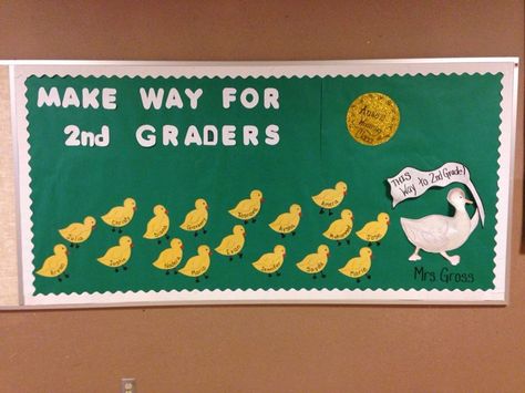 Make way for ducklings bulletin board Duck Bulletin Board Ideas, Duck Bulletin Board, Character Education Bulletin Boards, Crayon Template, Welcome To Preschool, Lucky Ducks, 2024 Classroom, Music Bulletin Boards, Christian Bulletin Boards