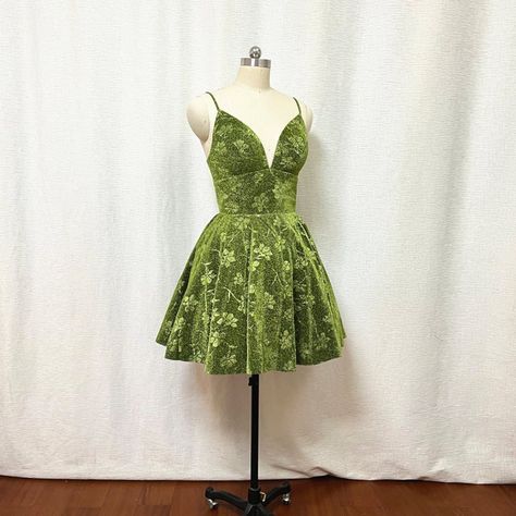 Hippie Homecoming Dress, Olive Green Hoco Dress, Green Dance Dress, Unique Hoco Dresses Short, Pink Formal Dresses Short, Moss Green Dress, Floral Homecoming Dress, Homecoming Dresses Green, Prom Fits