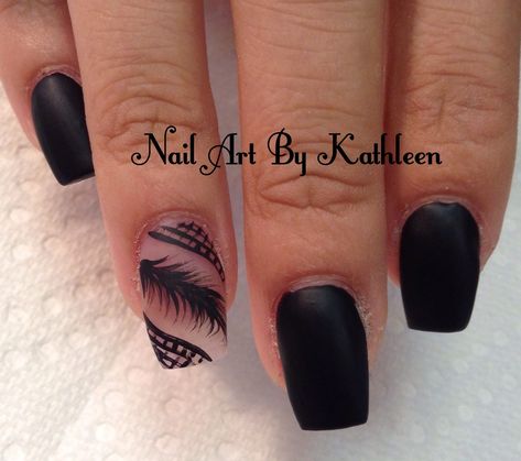 Matte Black Nails #nails #nailart #naildesign #mattenails #matteblack #blacknails #feather #notd #nailartbykathleen Bright Toe Nails, Matte Black Nails, Star Nail Art, Short Fake Nails, Fake Nails With Glue, Star Nails, Minimalist Nails, Matte Nails, Purple Nails