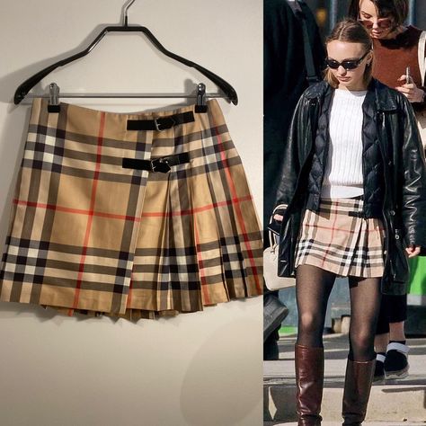 Burberry London / Skirt / Tartan / Écossais / Celebrity Style / Lily Rose Depp / Fashion Style / Street Style / Vintage / Y2K Vintage Burberry Skirt, Burberry Skirt Outfit, Russian Outfit, Country Club Outfit, Printed Skirt Outfit, Burberry Skirt, Russian Clothing, Skirt Aesthetic, Pleated Skirt Outfit