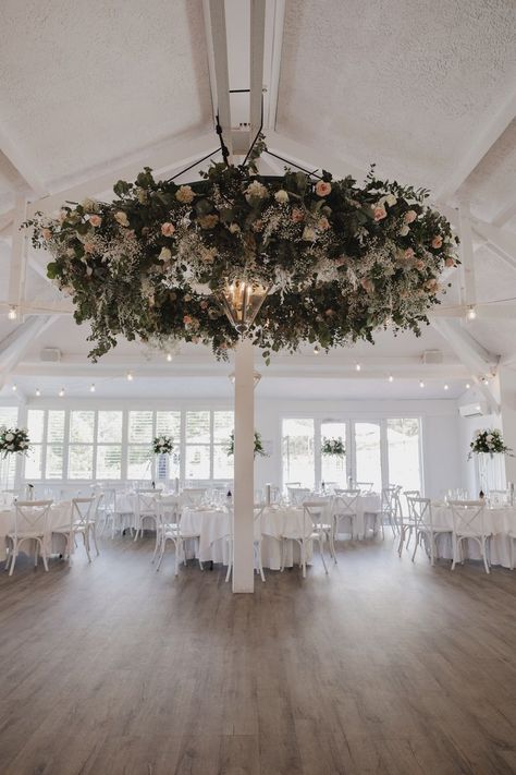 The rustic vibes of this ceiling feature matches perfectly with the Hamptons style venue of Bramleigh Estate
Photography 📸 Matt X Jacques Bramleigh Estate, Floral Ceiling, Ceiling Feature, Reception Signage, Melbourne Wedding, Wedding Styling, Hamptons Style, Wedding Table Centerpieces, Floral Centerpieces