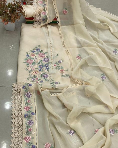 #indianwear #indianwears #festivecollection #revaboutique86 #ootdfashion #punjabisuits #festivewear #ethnicwears #ethnicwear #weddingwear #partywearsuits #organza #organzasilk #organzasuits #organzadupatta #organzafabric #pure #organza #pureorganza #pureorganzasilk #pureorganzadupatta #pureorganzasuits Textiles Embroidery, Fabric Forever, Organza Suits, Chanderi Suits, Silk Bottoms, Neck Line, Embroidery Designs Fashion, Organza Dupatta, Organza Fabric