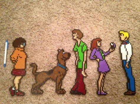 Perler Bead Patterns Scooby Doo, Scooby Doo Perler Beads, Scooby Doo Pixel Art, Scooby Doo Diy, Scooby Doo Gang, Easy Perler Beads Ideas, Pearl Beads Pattern, Hama Beads Design, Perler Bead Templates