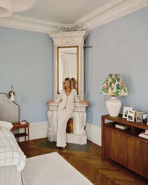 Matilda Djerf Bedroom, Matilda Djerf House, Matilda Djerf Apartment, Matilda Djerf Home, Dreamy Interiors, Stockholm Apartment, Nancy Meyers, Scandi Home, Matilda Djerf