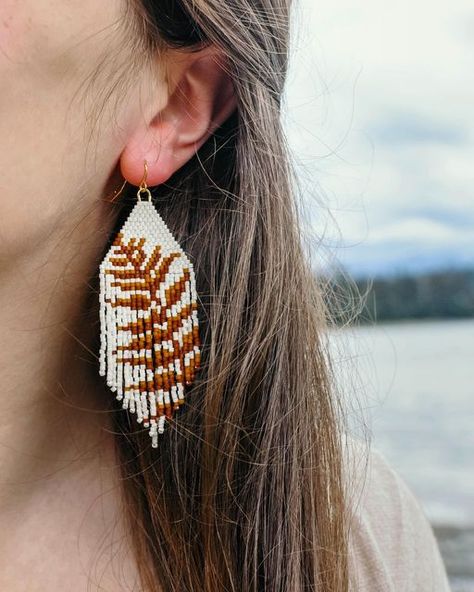 Laurel | Handmade Jewelry on Instagram: "Say hello to the Fall Fern - I couldn’t resist making this design with rust & Sienna . Available in the next drop on Saturday August 20th at 10AM AKST. • #delicabeads #delicabeadearrings #fallfern #beadedearrings #fernearrings #madeinjuneau #madeinalaska #alaskanartist #laurelevedesigns" Alaskan Artist, Bracelets Diy, Miyuki Beads, Delica Beads, Diy Bracelets, Say Hello, Fern, The Fall, Beaded Earrings