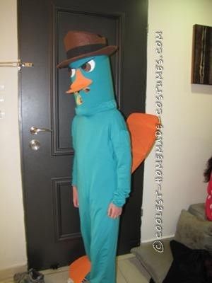 Cool Perry the Platypus Costume Easy Halloween Costumes Scary, Perry The Platypus Costume, Platypus Costume, Phineas And Ferb Costume, Partner Costumes, Crazy Halloween Costumes, Phineas E Ferb, Disney Dress Up, Perry The Platypus