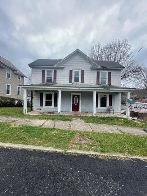 $20K Deal of The Day - Circa 1920 Cheap House in West Virginia Cheap House, Virginia House, Cheap Houses, Virginia Homes, Deal Of The Day, Eat In Kitchen, Fixer Upper, West Virginia, The Four