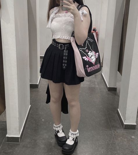 Alternative Outfits Summer, Kuromi Aesthetic Outfit, Alt Outfits Summer, Otaku Outfit, Goth Kuromi, Summer Emo Outfits, Alternative Summer Outfits, Alt Aesthetic, Summertime Outfits