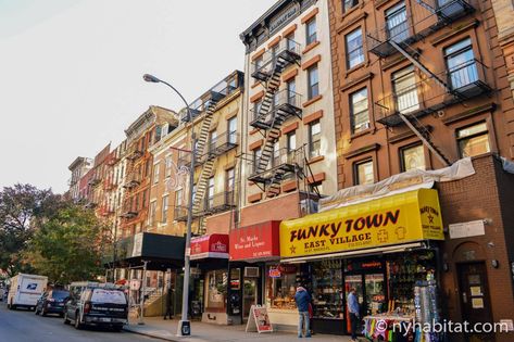 Nyc Apartment Aesthetic, Nyc Coffee Shop, East Village Nyc, New York Neighborhoods, Nyc Neighborhoods, Nyc Living, Alphabet City, Apartment Aesthetic, East Village