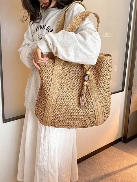 Woven Crossbody Bag, Purse Patterns Free, Bag With Tassel, Beach Tote Bag, Beach Birthday, Crochet Inspo, Khaki Fashion, Birthday Weekend, Boho Bags