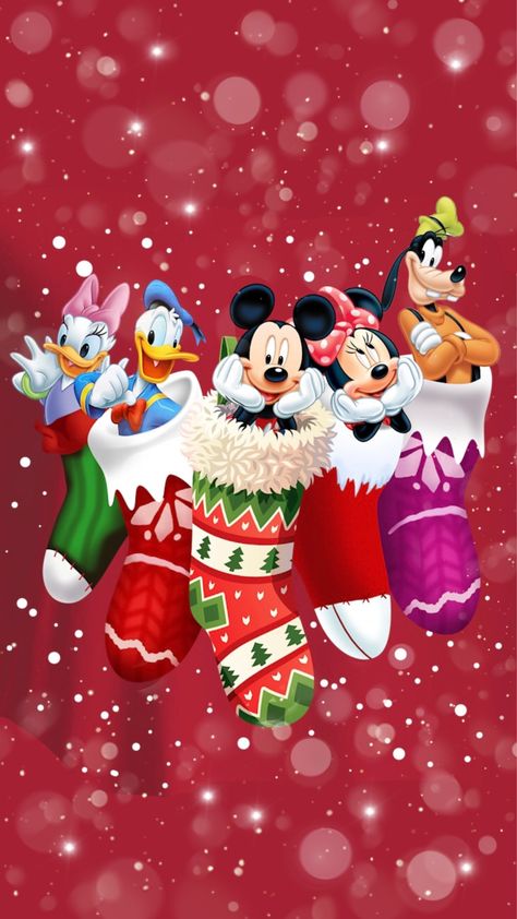 Disney Winter Wallpaper, Château Disney, Disney Christmas Decorations Diy, Disney Dudes, Minnie Mouse Stickers, Disney Characters Christmas, Disney Merry Christmas, Christmas Lockscreen, Christmas Wallpaper Iphone Cute