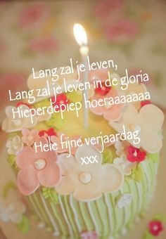 Van Harte gefeliciteerd Karin een hele fijne dag en een dikke kus groetjes Happy Birthday Wishes Quotes, Birthday Blessings, Happy Birthday Fun, Birthday Wishes Quotes, Happy Birthday Messages, First Birthday Cakes, Birthday Gif, Happy Birthday Quotes, Birthday Pictures