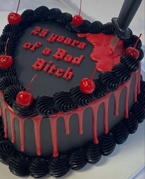 Birthday cake ideas, Black cake, 25th birthday , cake designs Cake Decorating Birthday Woman, Gothic Bday Cake, Dark Theme Birthday Cake, 26 Birthday Cake Ideas For Women, Birthday Cakes For 25th Birthday, Twenty Fifth Birthday Ideas, Spooky Bday Cake, Red Black Cake Birthday, 25th Birthday Picture Ideas