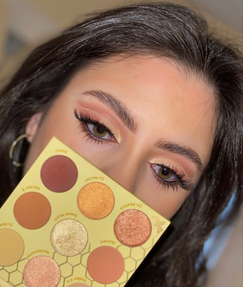 yellow makeup look, colourpop Wanna Bee Palette Looks, Eyeshadow Ideas, Yellow Makeup, Colourpop Eyeshadow, Face Time, Make Me Up, I Try, Eyeshadow Looks, Thanks For Watching