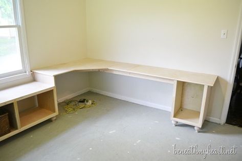 Long Span Desk, Desk In Front Of Low Window, Córner Desk, Built In Desk Under Window, Easy Diy Desk, Diy Corner Desk, Diy Window Seat, Diy Office Desk, Corner Desk Office