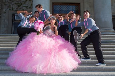 Funny pics 😂 #funny #comedy Funny Quince Pictures, Funny Quinceanera Pictures, Quince Court Pictures, Quinceañera Pictures, Masquerade Quince, Quince Pics, Quince Picture Ideas, Quince Court, Quince Photos