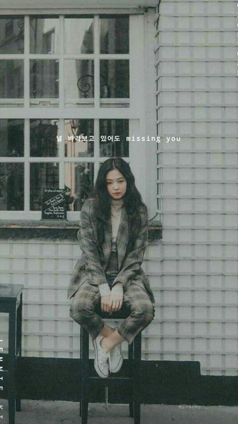 Jennie Boyish Style, Blackpink Jennie Wallpaper, Jennie Wallpaper, Boyish Style, Jennie Jisoo, Wallpaper Wallpaper, Blackpink Jennie