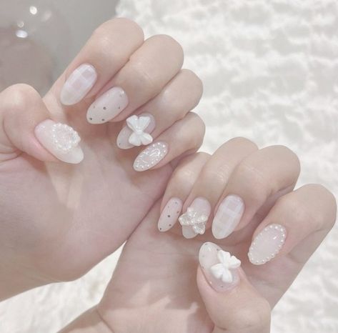 Japanese Pink Nails, Kawaii White Nails, White Korean Nails, Simple Korean Nails, Pink Korean Nails, Knc Beauty, Nail Growth Tips, Cute Pink Nails, Asian Nails