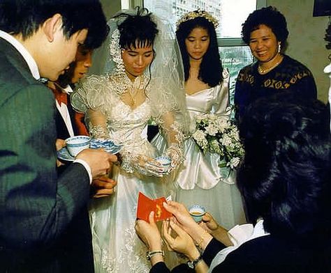 Chinese Marriage, Hi Tea, Runaway Bride, Korean Photo, Kate Bush, History Book, Chinese Wedding, Wedding Vibes, Asian Wedding