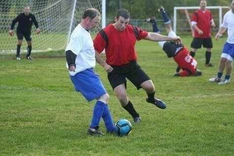 Sunday League Football Soccer Quotes Funny, Sunday League, Soccer Jokes, Justin Bieber Jokes, American Funny Videos, Jokes Photos, Funny Sports Pictures, Playing Soccer, Soccer Memes