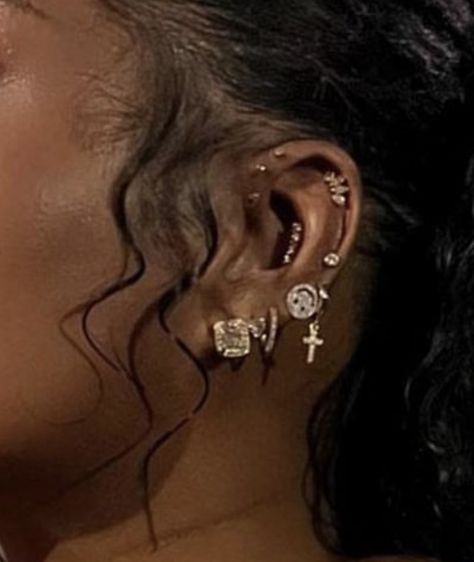 Beyonce Ear Piercing, Black Girls Ear Piercings, Decked Out Ear Piercings, Bar Peircings Cute, Forward Helix And Industrial Piercing, N Piercing, Cartilage Piercing Black Women, Tough Piercing, Piercings Ear Black Women