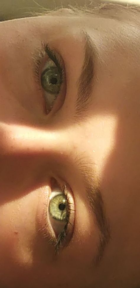 Muddy Green Eyes, Emerald Green Eyes Aesthetic, Meadow Green Eyes, Emerald Eyes Aesthetic, Types Of Green Eyes, Dark Green Eyes Aesthetic, Light Green Eyes Aesthetic, Green Grey Eyes, Green Eyed Girls