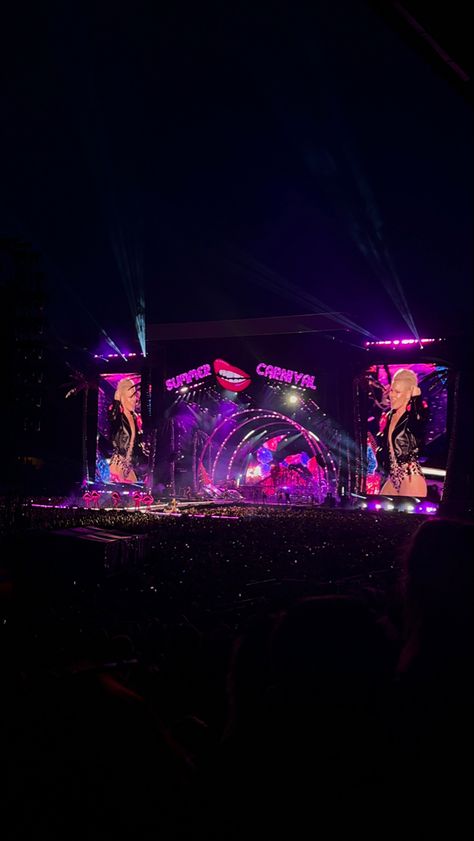 P Nk Aesthetic, P Nk, Born Pink Concert Wallpaper, Concert Stage Aesthetic, Concert Astethic Pictures, Performing Concert Aesthetic, Pink Summer Carnival Tour, P!nk Concert Aesthetic, P!nk Concert