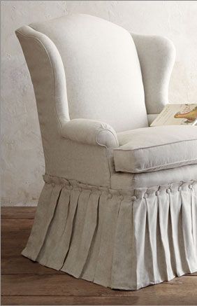 Button hem wing back chair - hooooow cute!! I can picture a bride sitting in this chair while getting ready to be married. Wing Back Chair, Deco Champetre, Upholstered Chair, Renovation Design, Style Deco, Room Planning, Wing Chair, Redo Furniture, Take A Seat