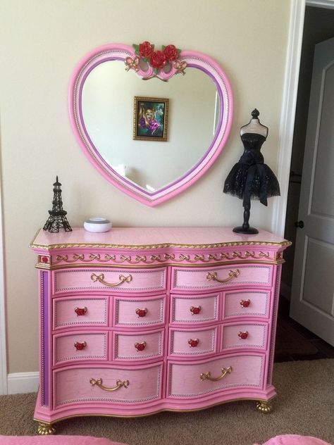 Disney Princess Furniture Redo Barbiecore Furniture, Barbiecore Bedroom, Princess Pink Bedroom, Disney Princess Furniture, Pink Diy Room Decor, Girly Furniture, Lovecore Room, Heart Bed, Pink Princess Room