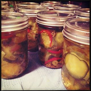 BostonRy's Kitchen: BostonRy's Sweet Hot Pickles Wickles Pickles Recipe, Sweet Hot Pickles, Spicy Pickle Recipes, Sweet Pickles Homemade, Canning Pickles Recipe, Spicy Bread, Sweet Pickles Recipe, Hot Pickles, Pickle Recipes Homemade