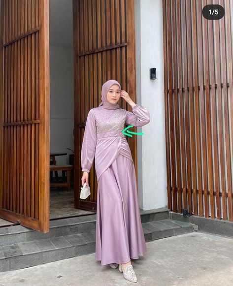 Dress Satin Tile, Model Bridesmaid, Wisuda Dress, Graduation Hijab, Muslim Gown, Outfit Bridesmaid, Braidsmaid Dresses, Hijab Dress Party, Simple Bridesmaid Dresses