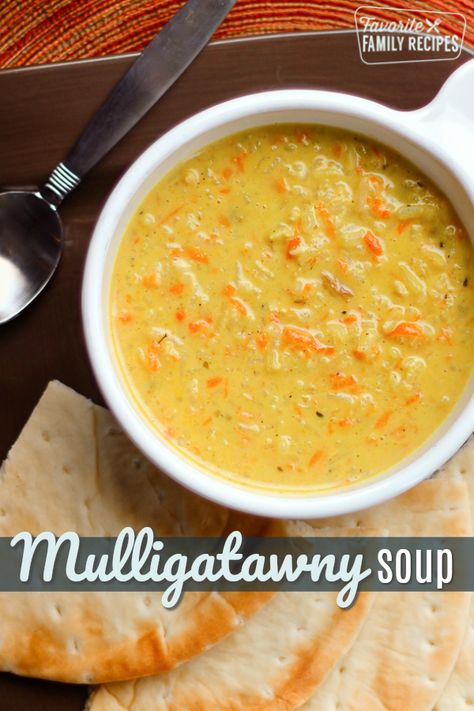 Mulligatawny Soup, Chicken Curry Soup, Creamy Curry, Indian Soup, Indian Meal, Curry Stew, Roast Chicken Leftovers, Delicious Soups, Soup Appetizers