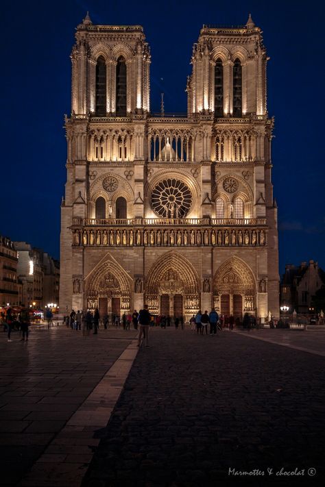 https://flic.kr/p/SmehYB | Paris, Notre-Dame by night Norte Dame Paris, Noter Dame Cathedral Paris France, Cathedral Notre Dame Paris, Notre Dame Cathedral Aesthetic, Europe Monuments, French Monuments, Noter Dame, Paris Notre Dame, Paris Photo Ideas