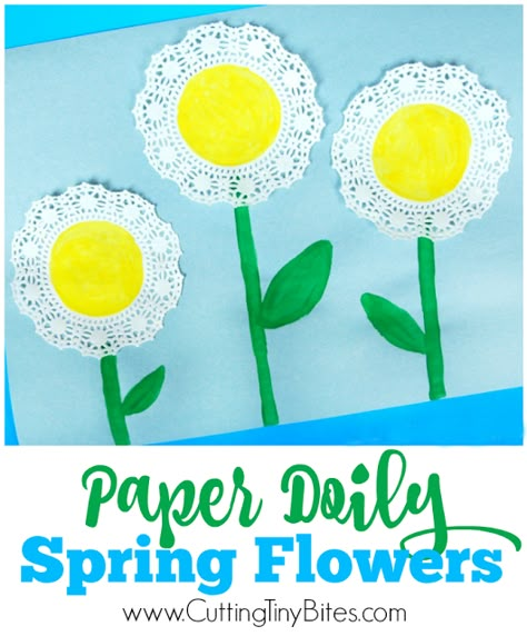 Sweet and simple spring flower craft for toddlers and preschoolers. Spring Flower Crafts, Marble Paint, Paper Spring, Preschool Spring, Craft For Toddlers, Doilies Crafts, Spring Preschool, Spring Crafts For Kids, Spring Decoration