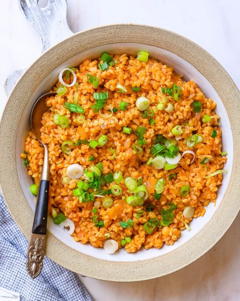 Simple Bulgur Pilaf | Nourish Deliciously Bulgur Pilaf, Tabouli Salad, Bulgur Salad, Cracked Wheat, Instant Rice, Wheat Berries, Cooked Rice, Grain Bowl, Roasted Peppers