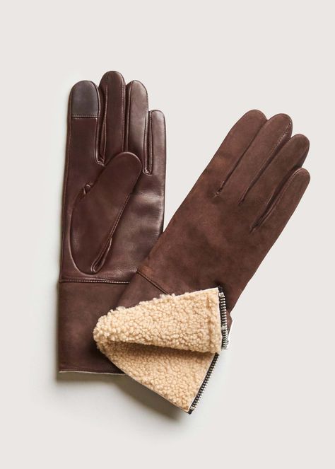 We�’re obsessed with our Shearling lined Suede gloves for Fall. Made in luxe Suede, our gloves feature a convertible side zip cuff that allows you to expose or conceal the shearling lining. Perfect for gift giving.  Elie Tahari Gloves Suede Gloves with Zip Closure & Shearling Lining 100% Leather Runs true to Size Model is wearing size S/M Dry Clean Only Imported Style #: A905K104 Suede Gloves, Brown Leather Gloves, Leather Gloves Women, Gloves Vintage, Gloves Women, Wishlist 2024, Christmas Inspo, Winter Gloves, Fall Fits