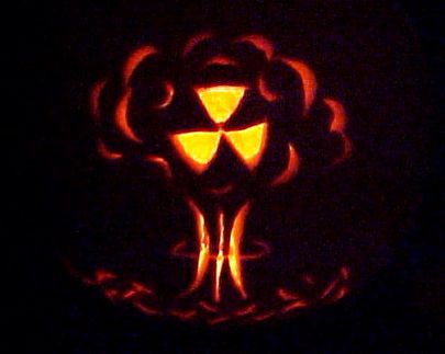 Radioactive jack olantern Pumkin Carving Ideas, Pumkin Carving, Carving Ideas, Pumpkin Carving, Party Ideas, Carving, Halloween, Art